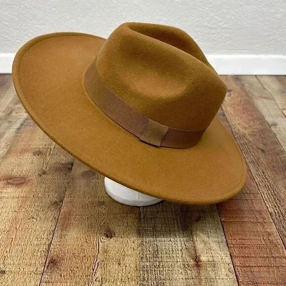 Carly Jean Los Angeles Chelsea Wool Hat - Picture 1 of 8